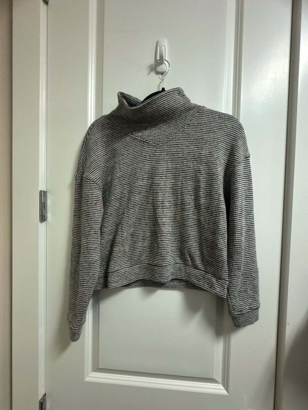 Madewell Textured mocked Turtleneck Top in Rainbow Rib size small